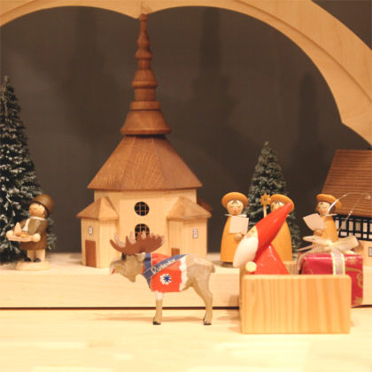 よいクリスマスをお迎えください 17 遊びとおもちゃの専門店 Krtek Select Toys